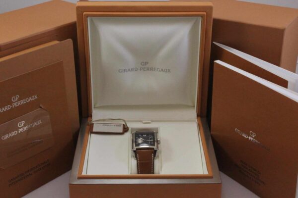 Girard Perregaux 1945 SS - Reference 25830 - SOLD