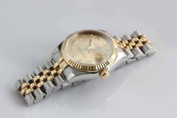 Rolex Lady DateJust 18K/SS Mid Size 31mm - Reference 178273 - SOLD