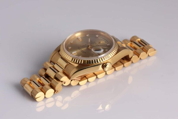 Rolex President Day Date 18K - Reference 18238 - SOLD